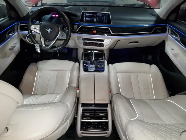 WBA7U2C01NCH40236 2022 BMW 7ER - Image 8