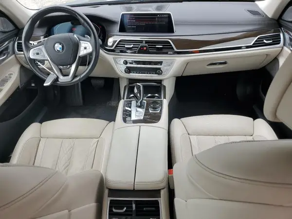 WBA7U2C03LCD17090 2020 BMW 7ER - Image 8