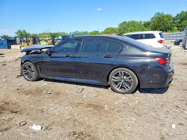 WBA7U2C04MCE60972 2021 BMW 7ER - Image 2