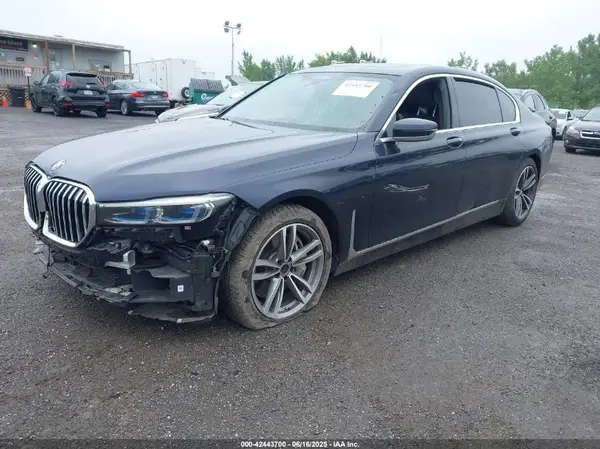 WBA7U2C05LGM26656 2020 BMW 7ER - Image 2