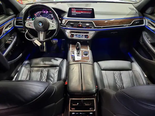 WBA7U2C07MCF68499 2021 BMW 7ER - Image 8
