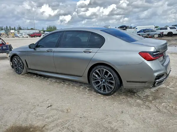 WBA7U2C08LBM61995 2020 BMW 7ER - Image 2