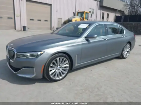 WBA7U2C08NCH57275 2022 BMW 7ER - Image 2