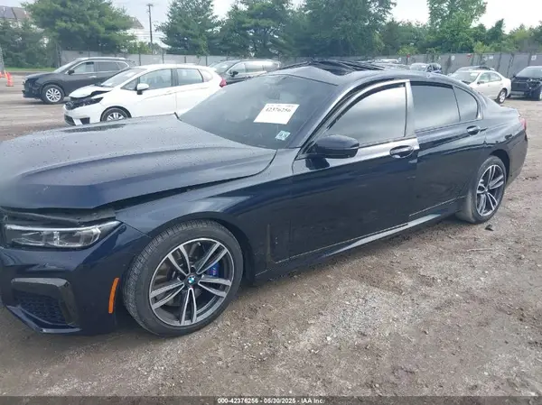 WBA7U2C0XMCF78623 2021 BMW 7ER - Image 2