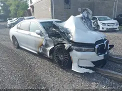 WBA7U2C17MCE78925 2021 BMW 7ER