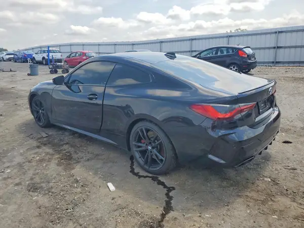 WBA83AP04NCJ47284 2022 BMW M4 - Image 2