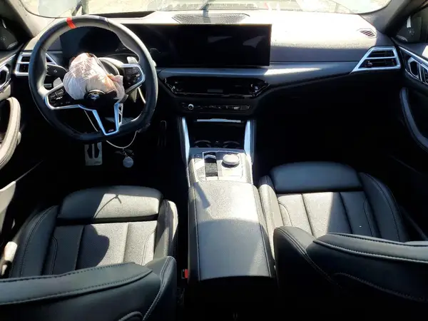 WBA83DA01SCT76298 2025 BMW M4 - Image 8