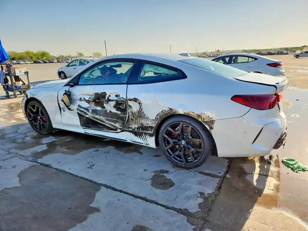 WBA83DA03SCT82734 2025 BMW M4 - Image 2