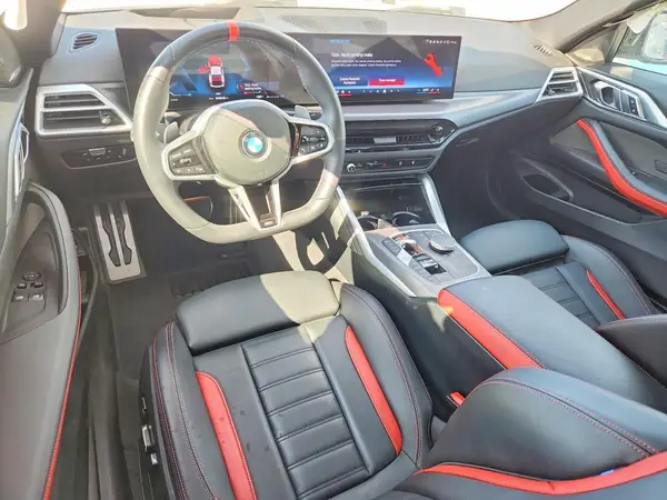 WBA83DA03SCT82734 2025 BMW M4 - Image 8