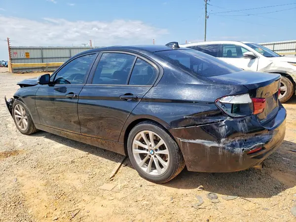 WBA8A3C30HK692958 2017 BMW 3ER - Image 2