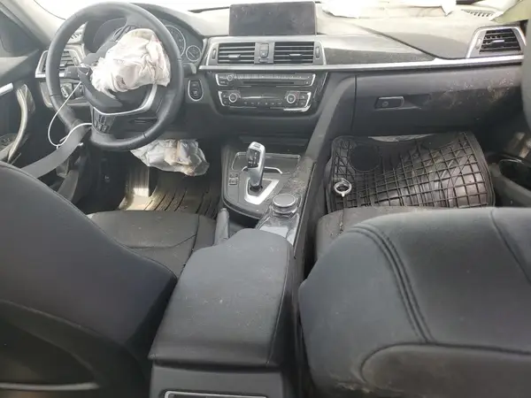 WBA8A3C31HK693097 2017 BMW 3ER - Image 8