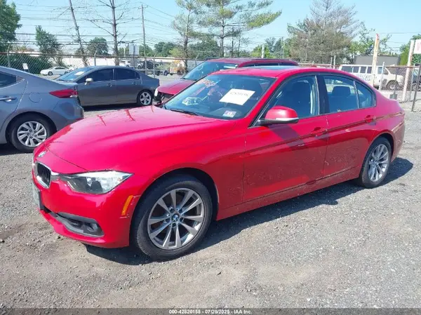 WBA8A3C33HK693053 2017 BMW 3ER - Image 2