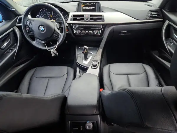 WBA8A3C34HA067002 2017 BMW 3ER - Image 8