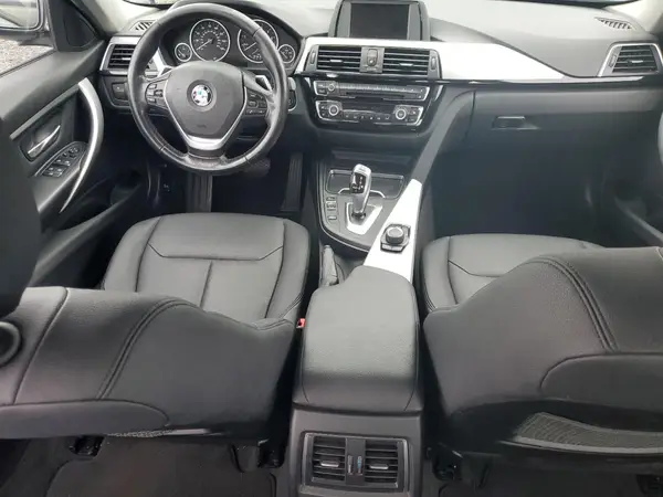 WBA8A3C34HA067209 2017 BMW 3ER - Image 8