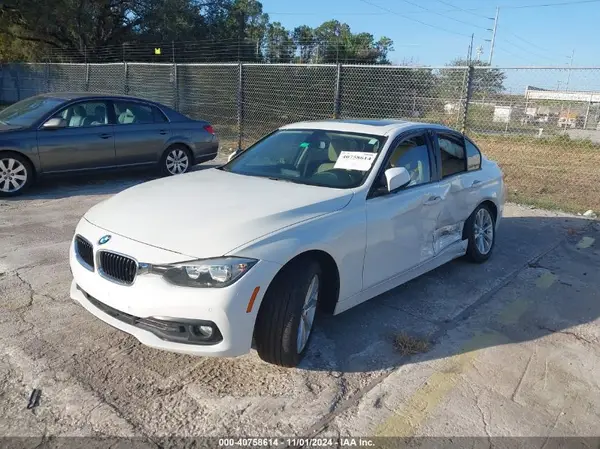 WBA8A3C35HA067090 2017 BMW 3ER - Image 2