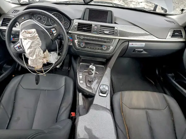 WBA8A3C35HK692177 2017 BMW 3ER - Image 8