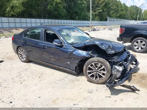 WBA8A3C37HK692228 2017 BMW 3ER - Image 1