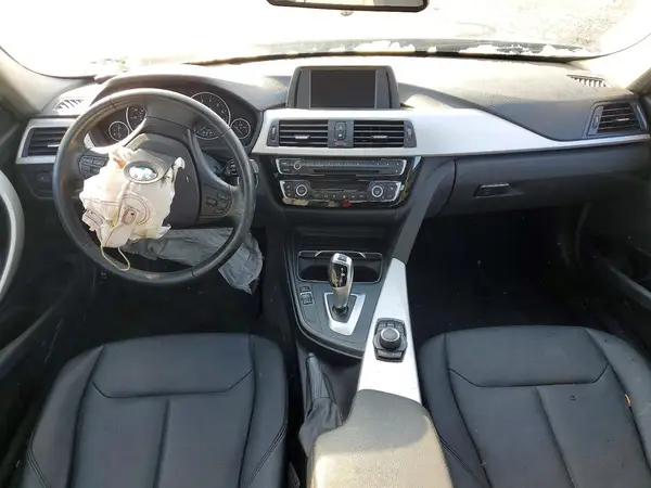 WBA8A3C39HA067349 2017 BMW 3ER - Image 8