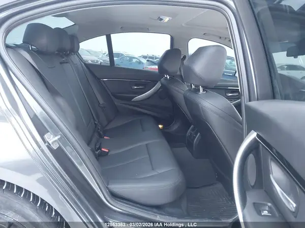 WBA8A3C39HK692022 2017 BMW 3ER - Image 8