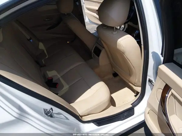 WBA8A3C50GK688358 2016 BMW 3ER - Image 8