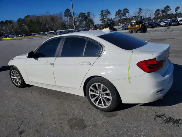 WBA8A3C50GK690322 2016 BMW 3ER - Image 2