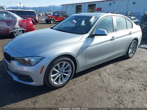 WBA8A3C50GK690787 2016 BMW 3ER - Image 2