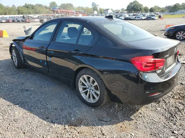 WBA8A3C50JA358846 2018 BMW 3ER - Image 2