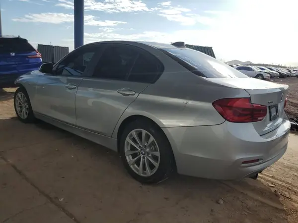 WBA8A3C50JA494894 2018 BMW 3ER - Image 2
