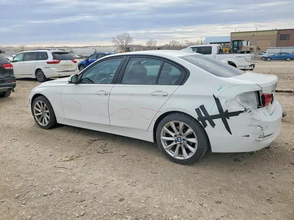 WBA8A3C50JA505439 2018 BMW 3ER - Image 2