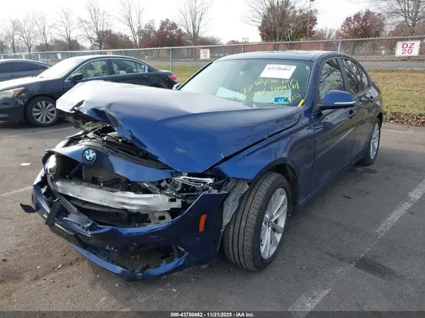 WBA8A3C50JA505943 2018 BMW 3ER - Image 2