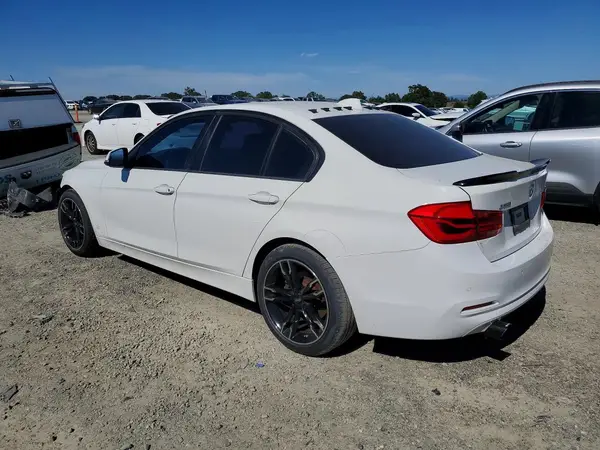 WBA8A3C51HK691559 2017 BMW 3ER - Image 2