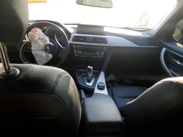 WBA8A3C51JA488330 2018 BMW 3ER - Image 8