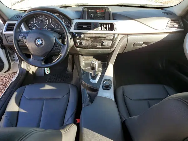 WBA8A3C51JA489459 2018 BMW 3ER - Image 8
