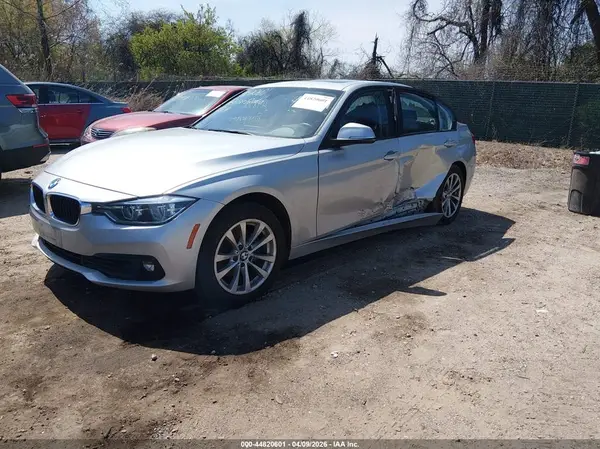 WBA8A3C51JA494614 2018 BMW 3ER - Image 2