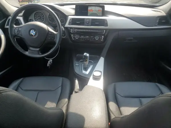 WBA8A3C51JK763673 2018 BMW 3ER - Image 8