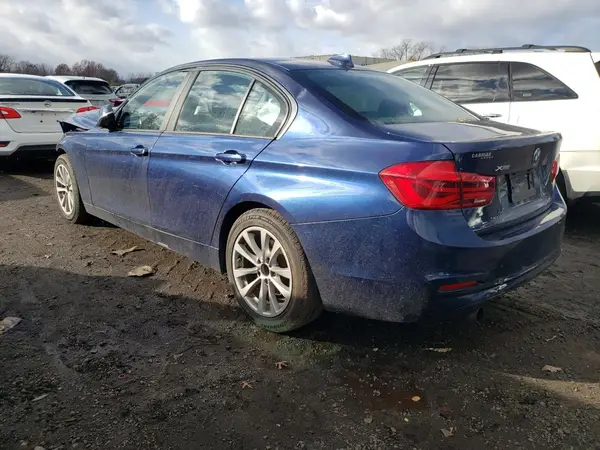WBA8A3C52HK691666 2017 BMW 3ER - Image 2