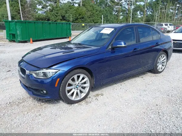 WBA8A3C52JA494492 2018 BMW 3ER - Image 2