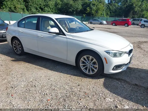 WBA8A3C52JA499692 2018 BMW 3ER - Image 1
