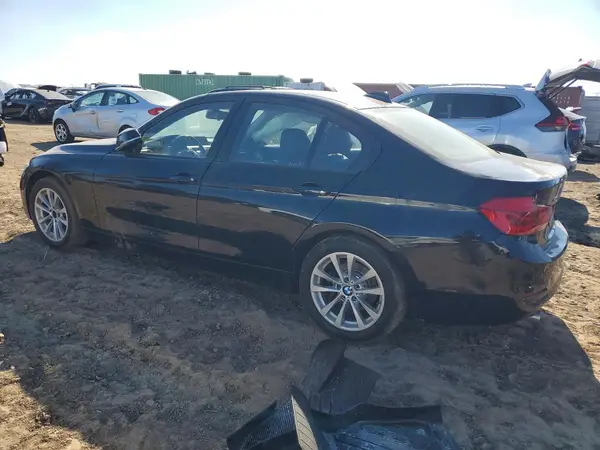 WBA8A3C52JA505278 2018 BMW 3ER - Image 2