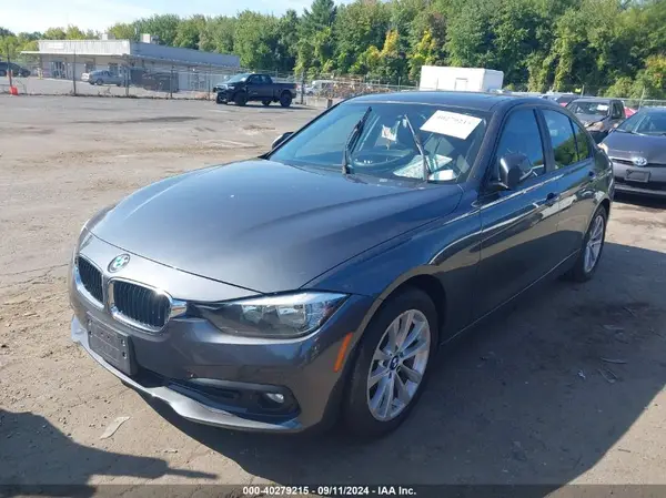 WBA8A3C53HK691238 2017 BMW 3ER - Image 2