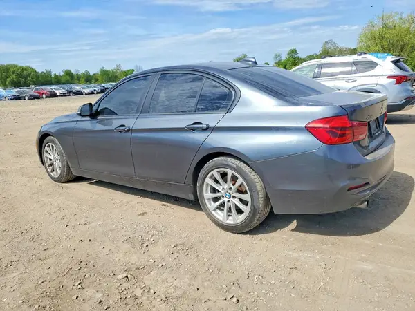 WBA8A3C53HK691837 2017 BMW 3ER - Image 2