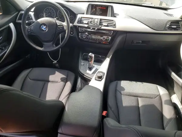 WBA8A3C53HK691837 2017 BMW 3ER - Image 8