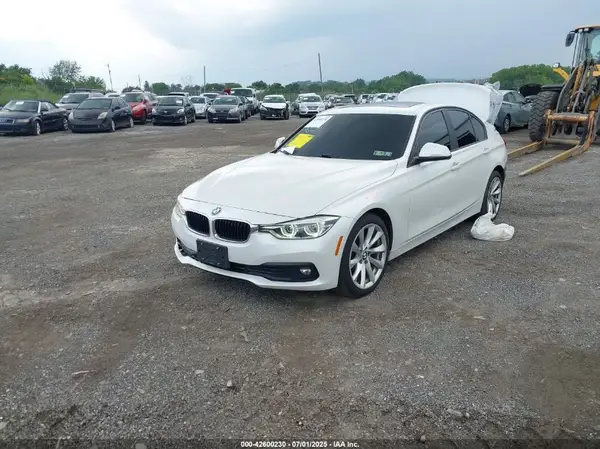 WBA8A3C53JA488359 2018 BMW 3ER - Image 2