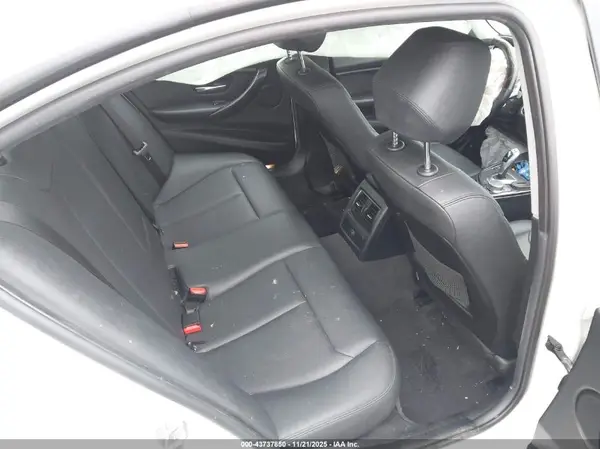 WBA8A3C53JA492475 2018 BMW 3ER - Image 8