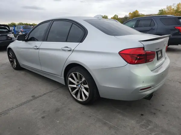 WBA8A3C54GK551522 2016 BMW 3ER - Image 2