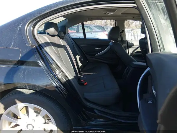 WBA8A3C54GK552086 2016 BMW 3ER - Image 8