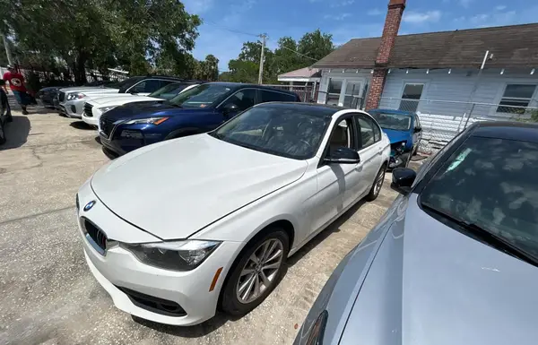 WBA8A3C54GK552167 2016 BMW 3ER - Image 2