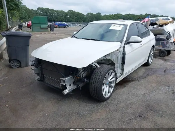 WBA8A3C54GK690582 2016 BMW 3ER - Image 2