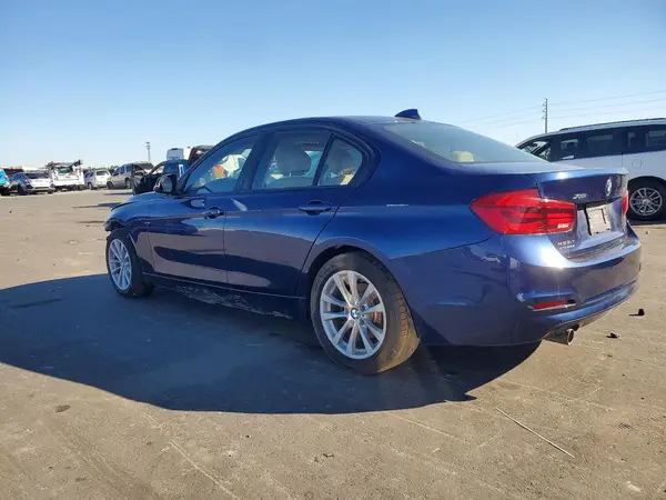 WBA8A3C54JA491870 2018 BMW 3ER - Image 2