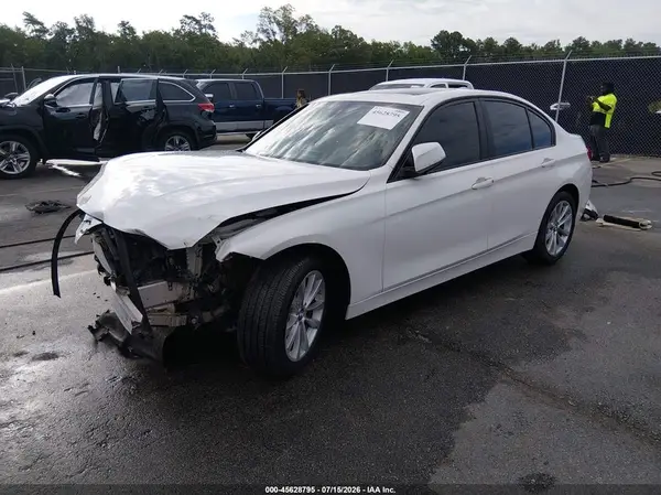WBA8A3C55GK688713 2016 BMW 3ER - Image 2